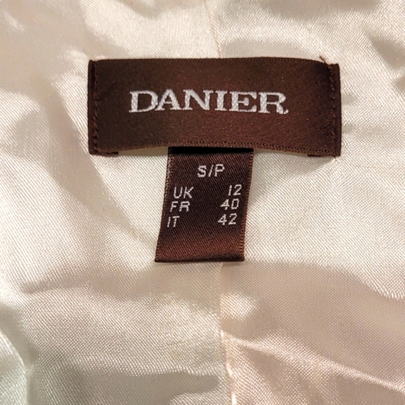 Danier women's white puffer leather long winter coat size small - Picture 5 of 11